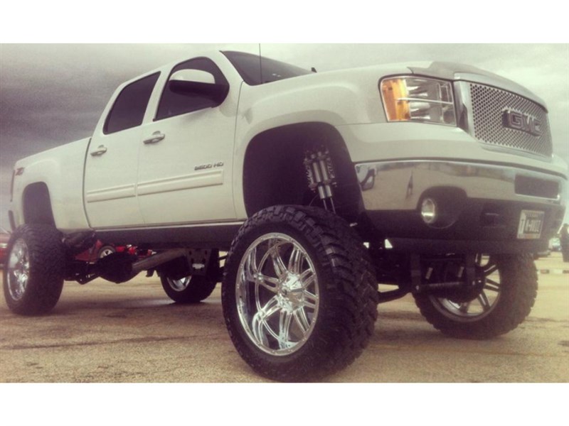 Bulletproof Suspension 10-12 inch Lift Kit Option 2 for 2001-2010 Silverado-Sierra 2500-3500