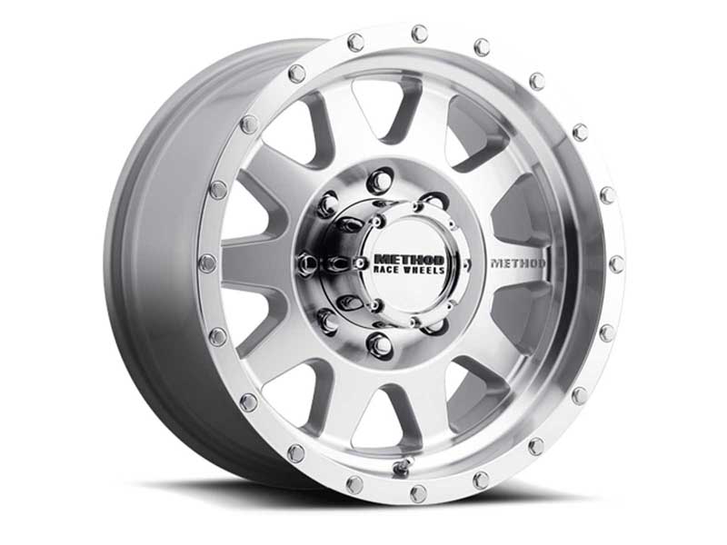 Method MR30189087318 18x9 The Standard MR301 8 x 170 Offset 18 Lip 2.68 Machined SL Clear Coat