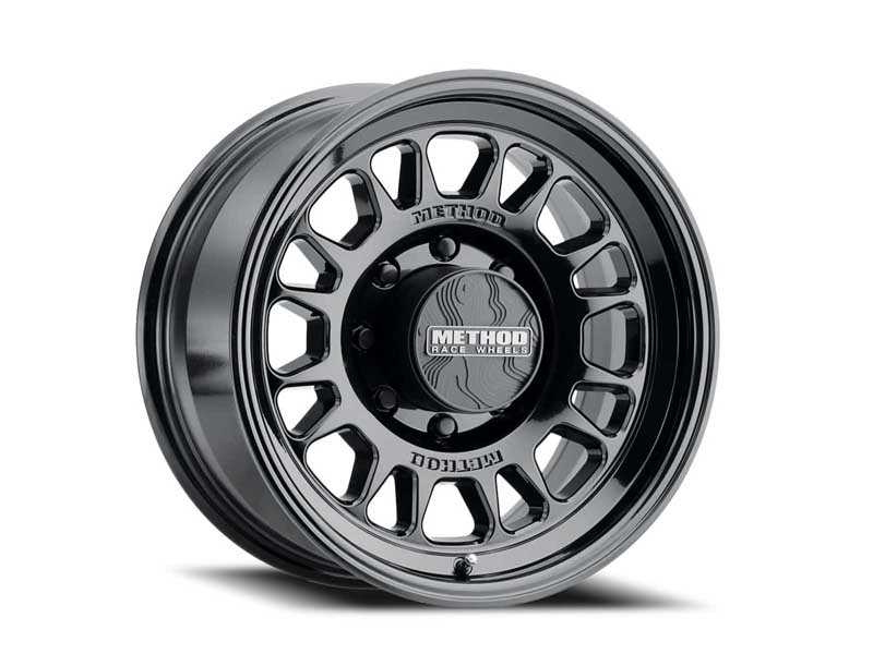 Method Race Wheels MR318890881318 18x9 MR318 8 x 180 Offset 18 Lip Size 1.89 Gloss Black GB