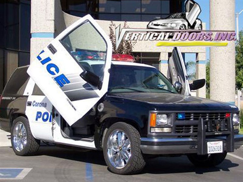 Vertical Doors VDCCHEVYSUB9299 Lambo Vertical Door Kit for 1992-1999 Chevrolet Suburban