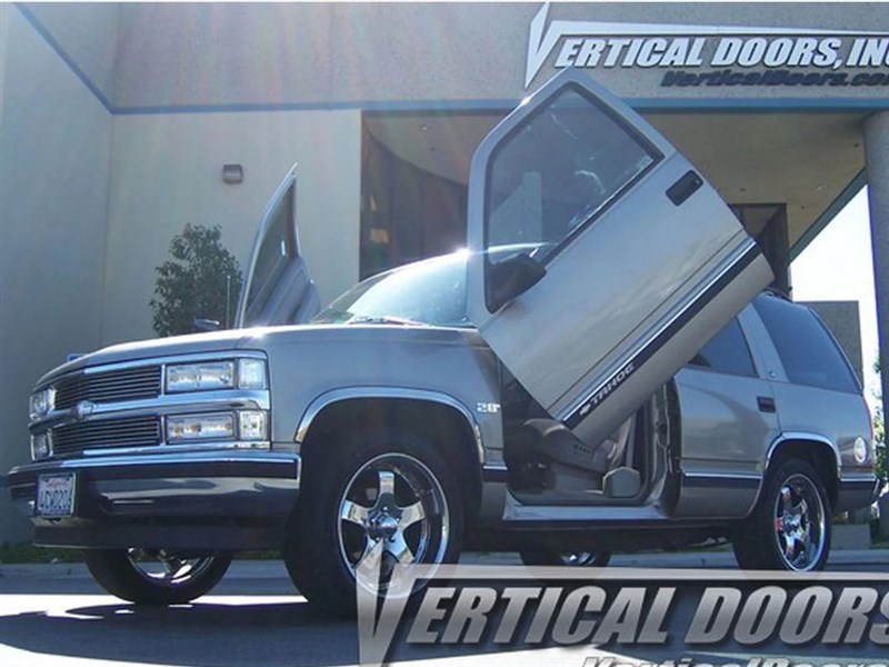 Vertical Doors VDCCHEVYTAHOE0006 Lambo Vertical Door Kit for 2000-2006 Chevrolet Tahoe