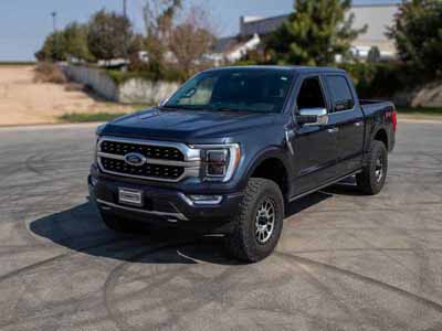 Cognito Motorsports 120-91055 2.5-Inch Standard Leveling Kit for 2021-2023 Ford F-150 4WD / Cognito Motorsports 120-91055 Lift Kit